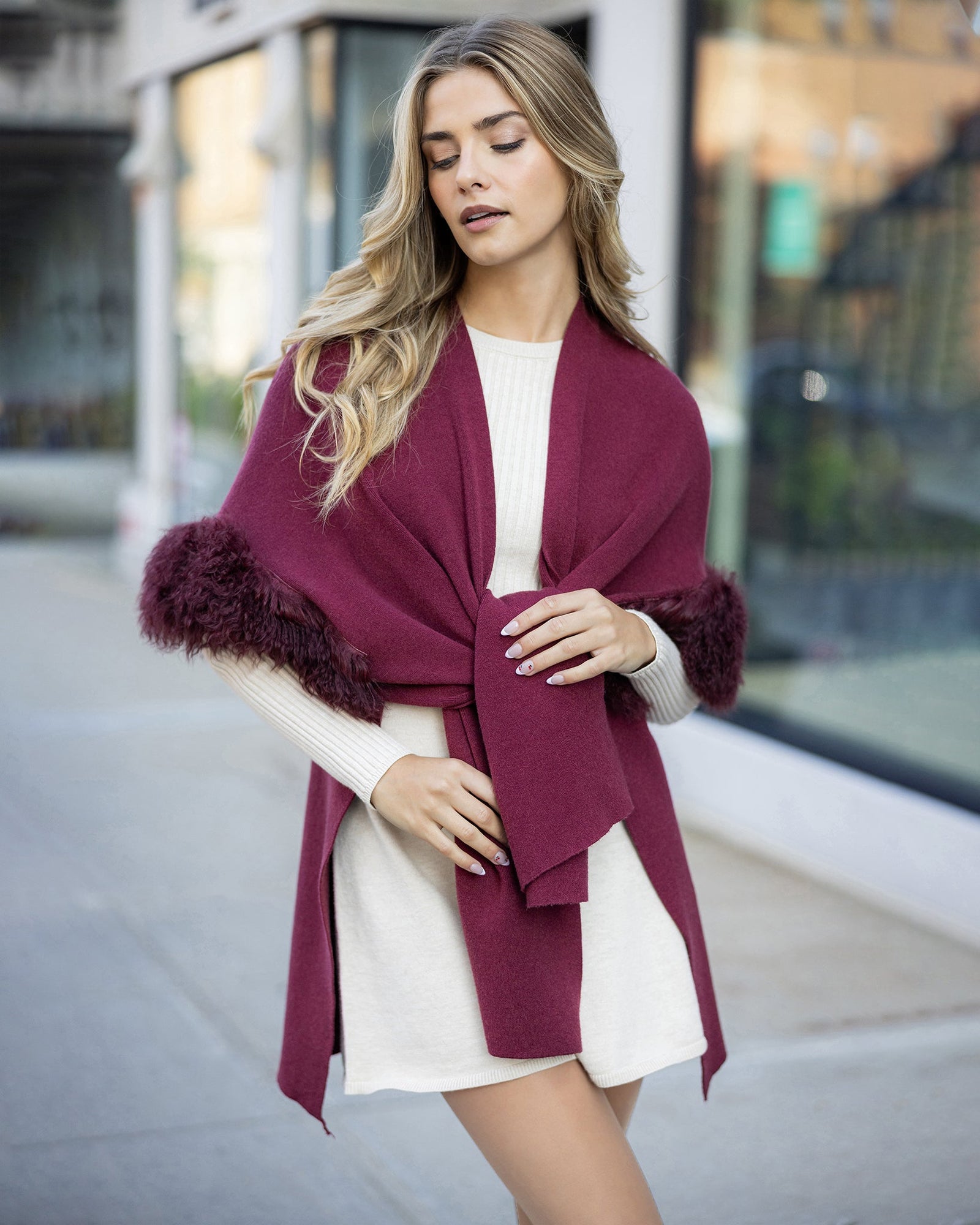 Knit Vest With Select Mongolian Shearling Lamb Trim (Tg) | Burgundy