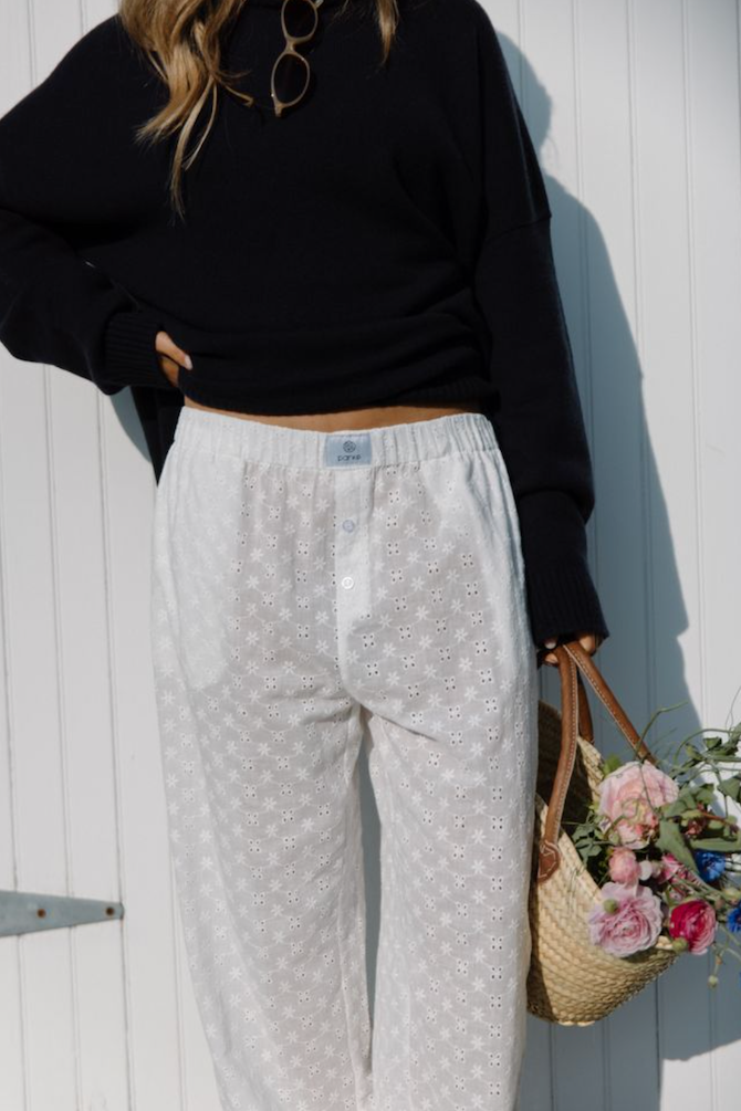 eyelet white
