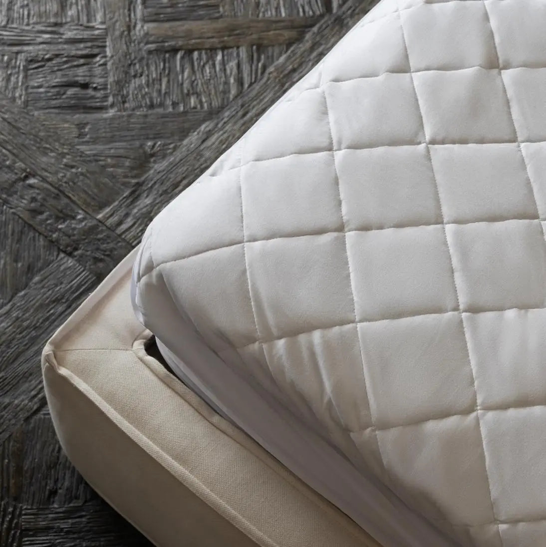 CleanBamboo Mattress Protector Twin | White