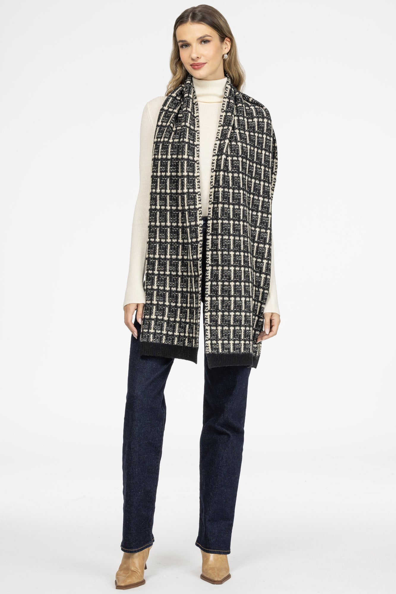 Select Cashmere Scarf | Black/Ivory