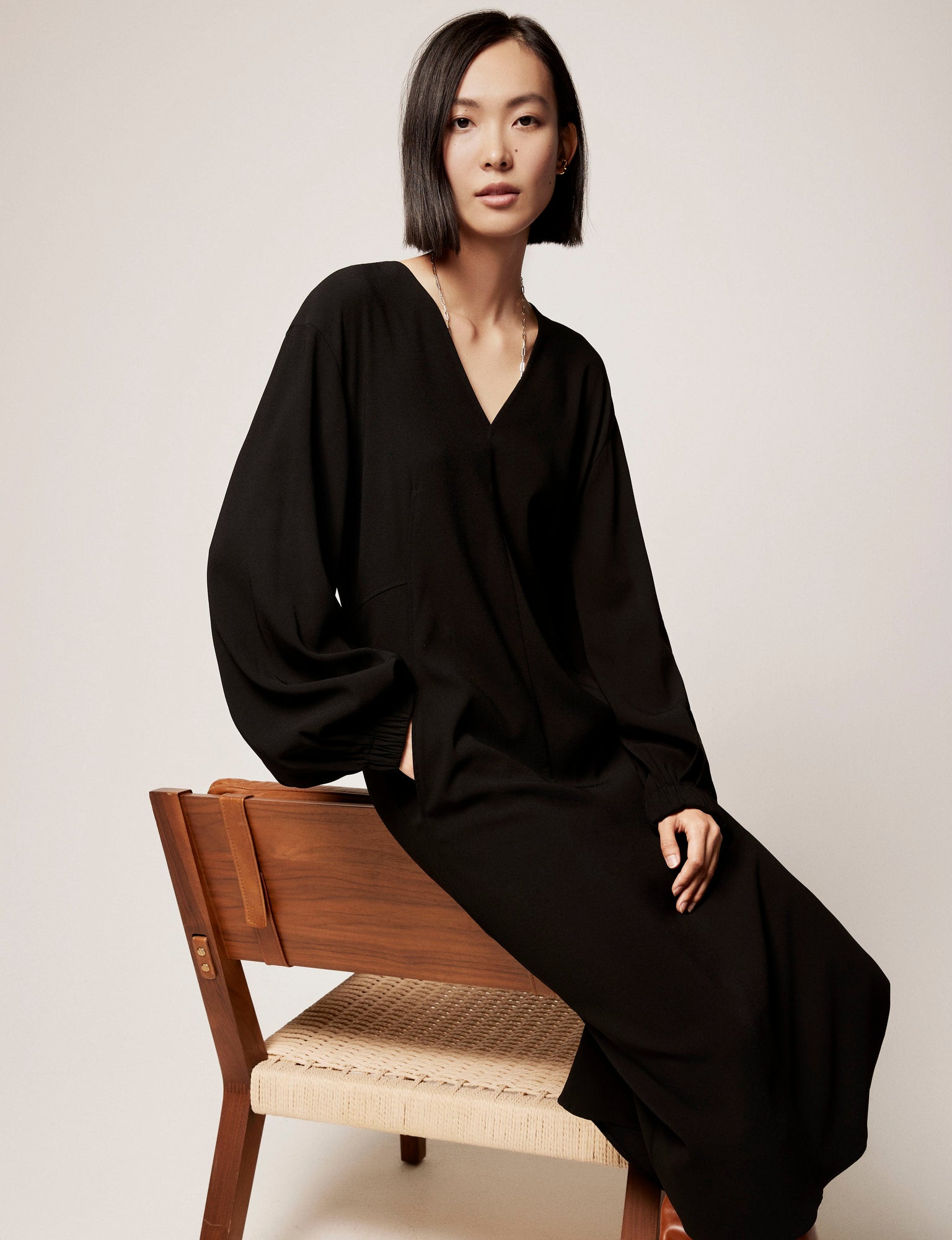 Women | Soft Sleeve Dress | Black