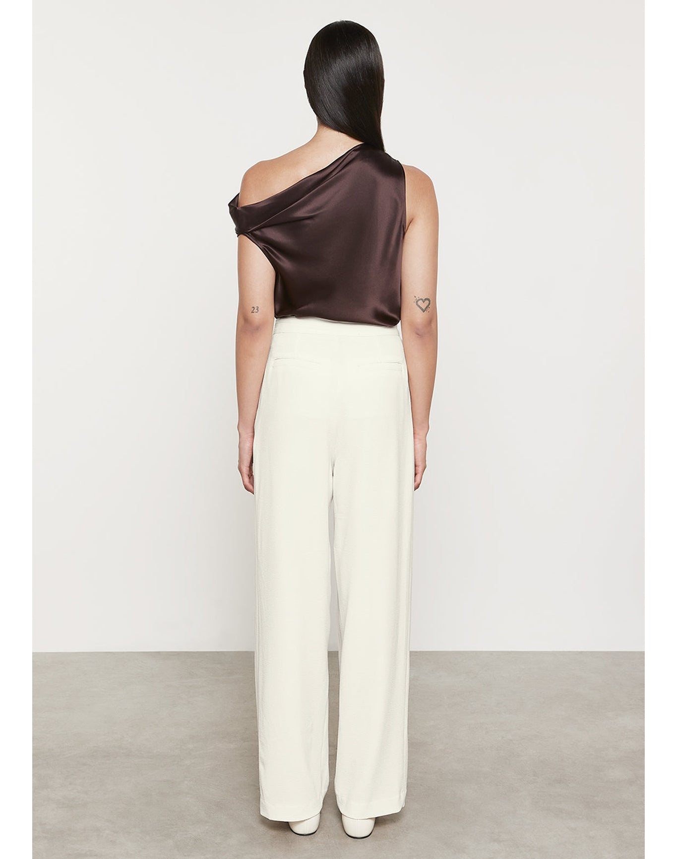 Silk Bias Off-Shoulder | Brown