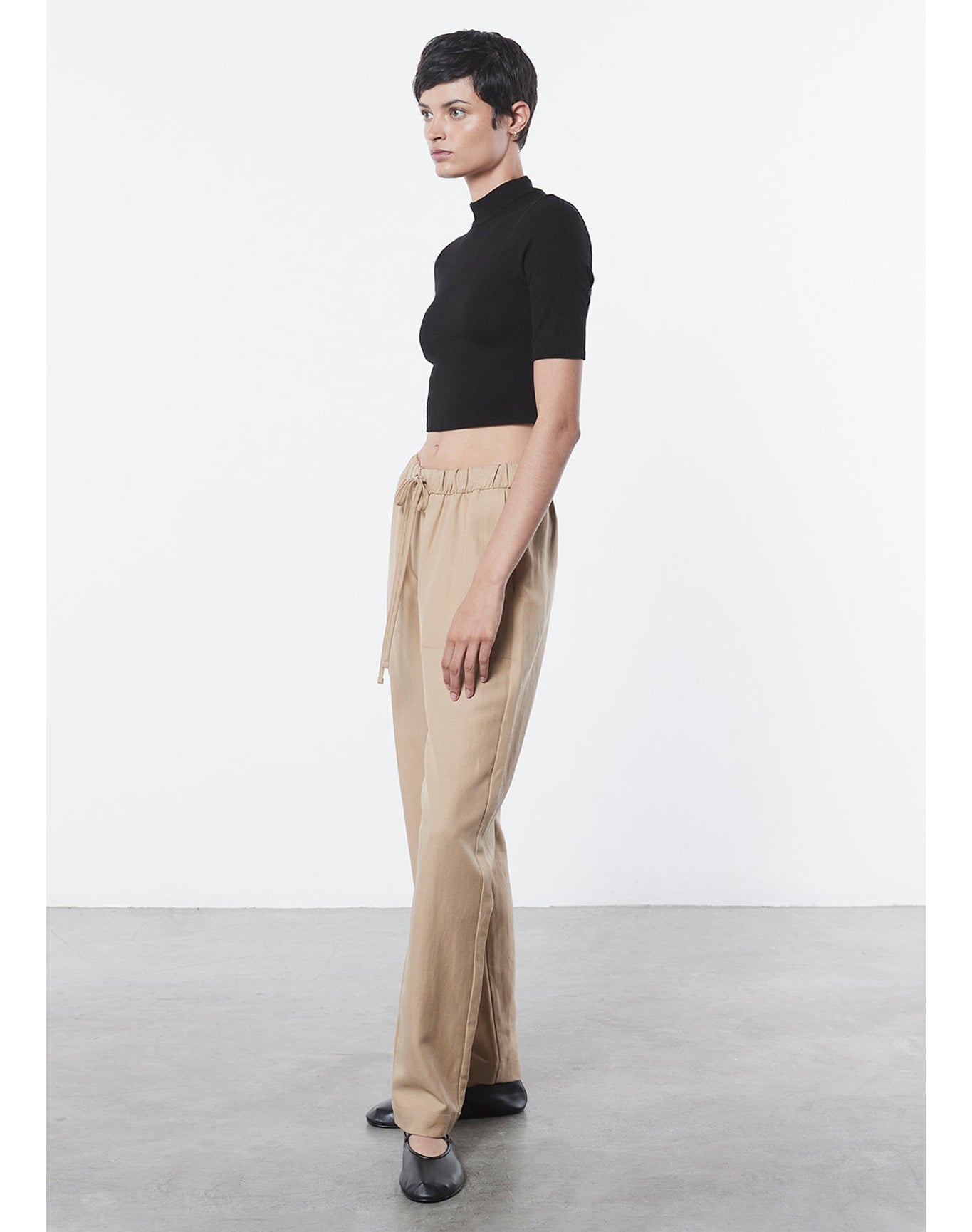 Silk Rib Cropped Half Sleeve Mockneck | Black