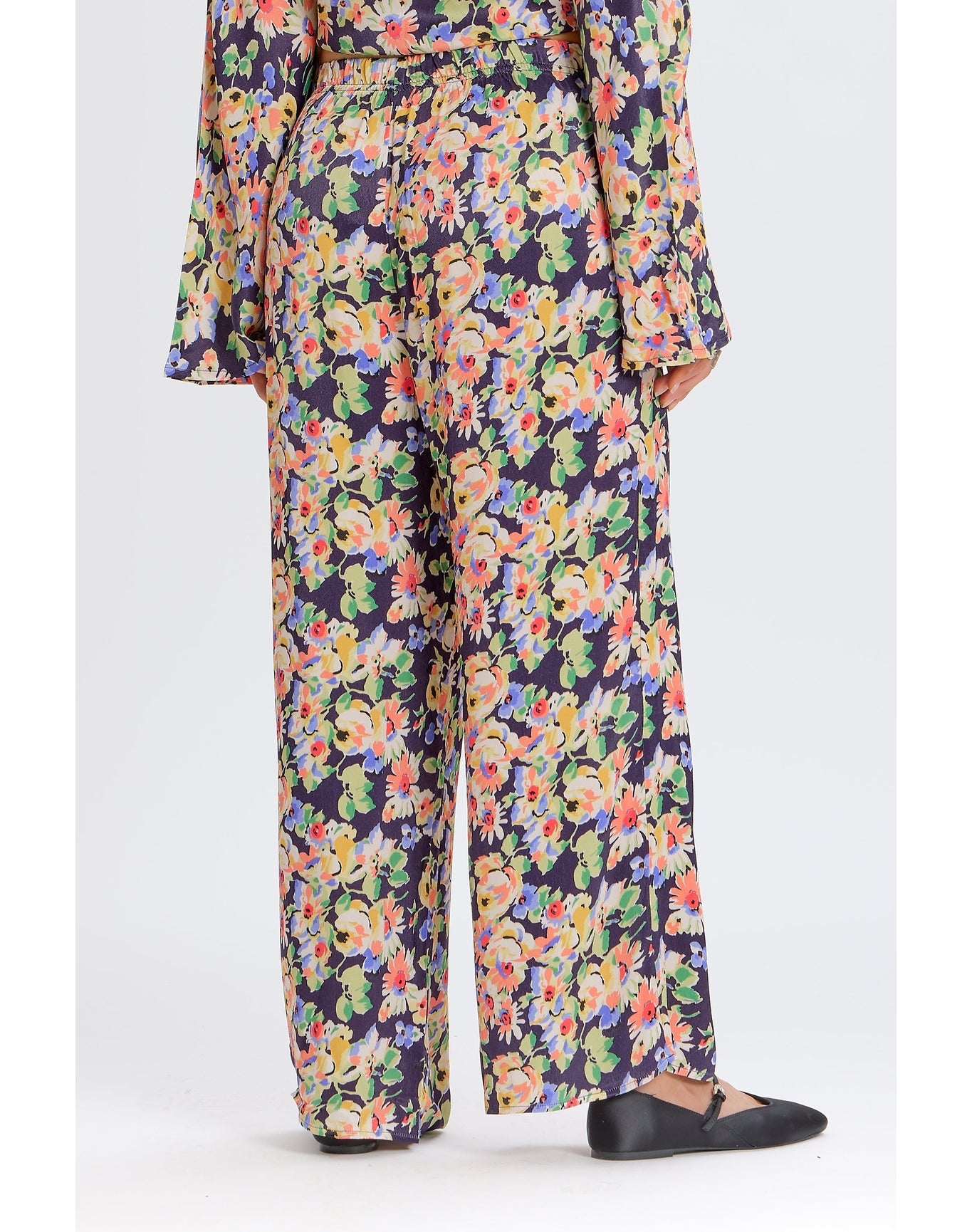 Silky Floral Wide Leg Pant | Navy Combo
