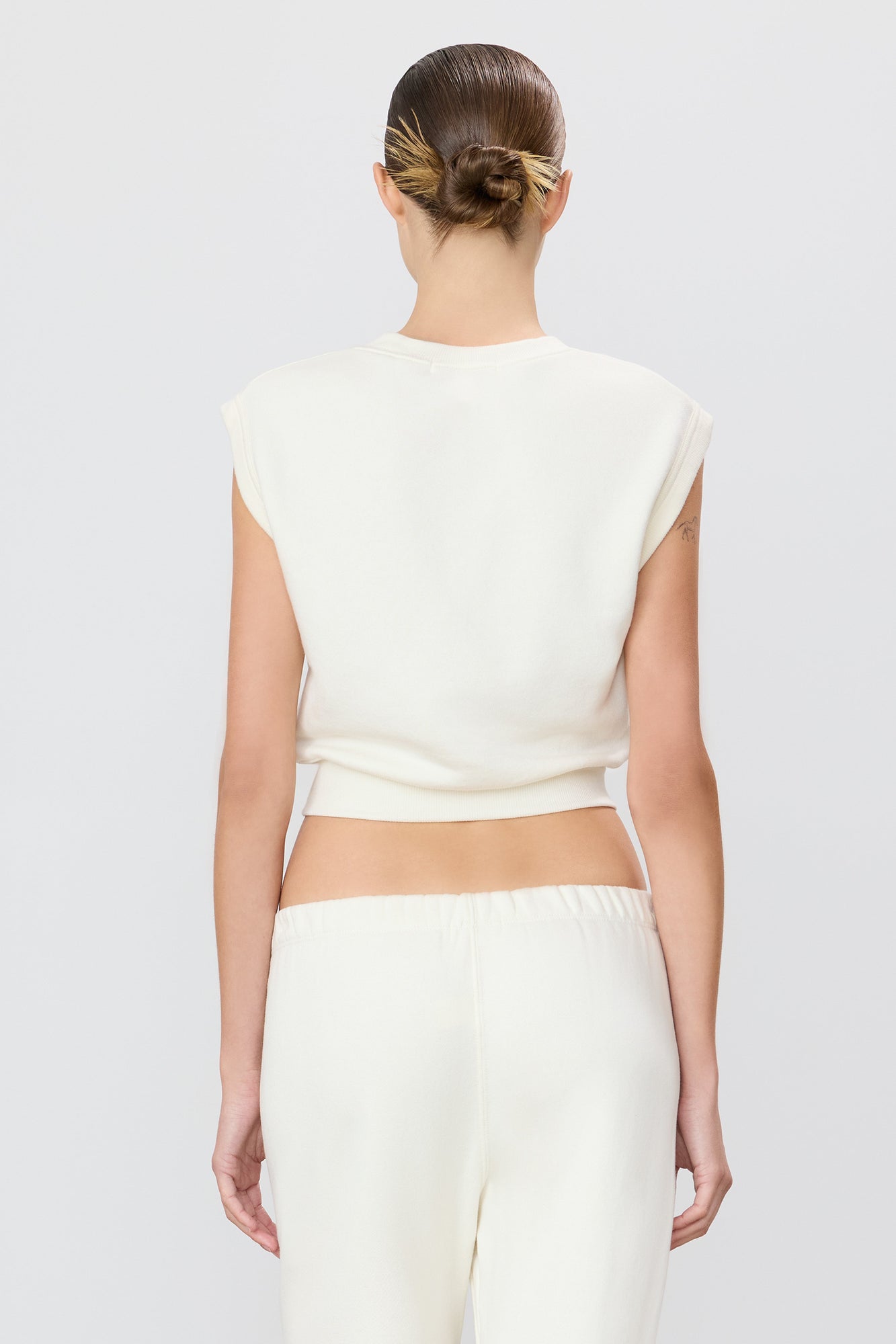 Sleeveless Crewneck Top | Cream