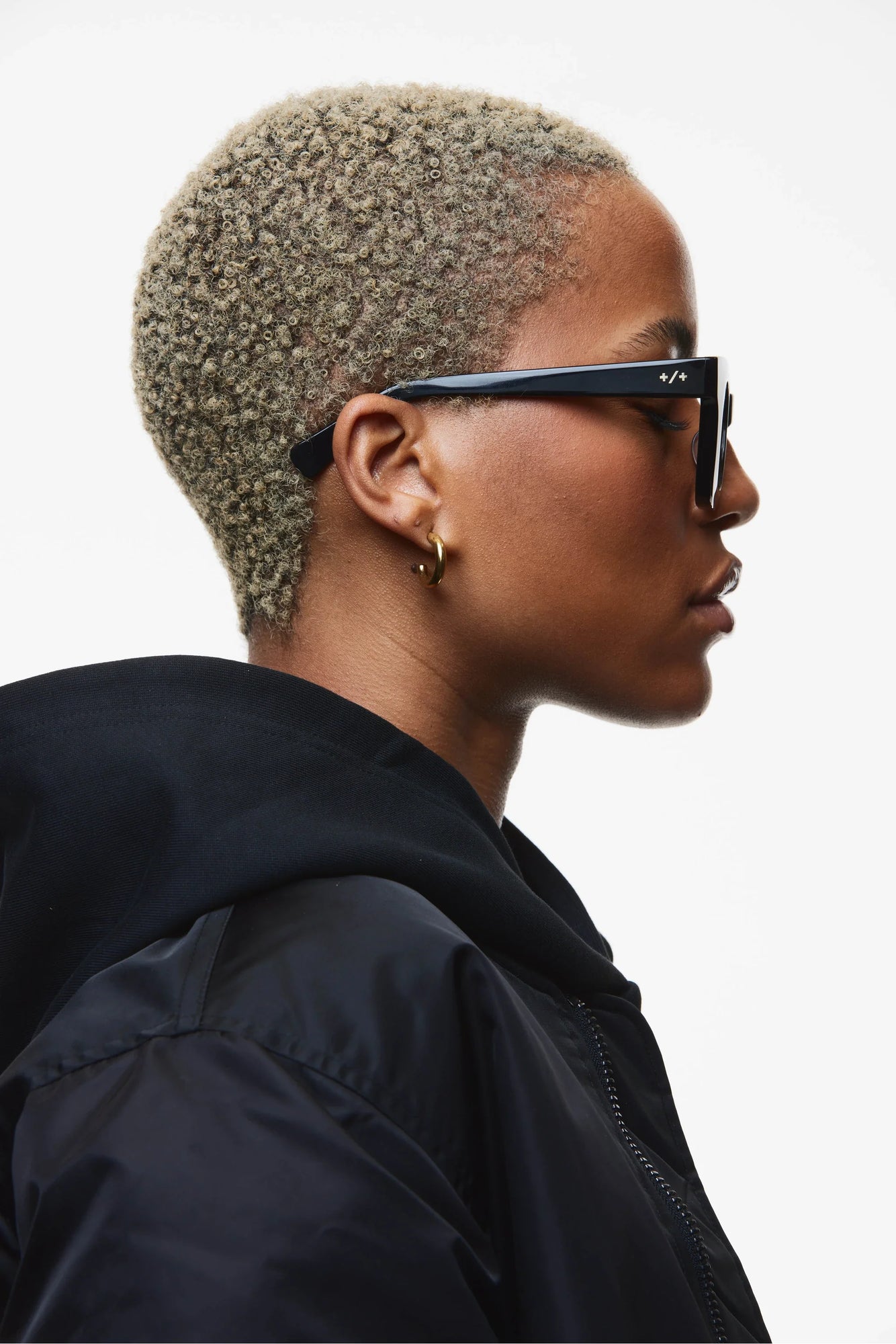 Roadcase | Black | Rose Lenses