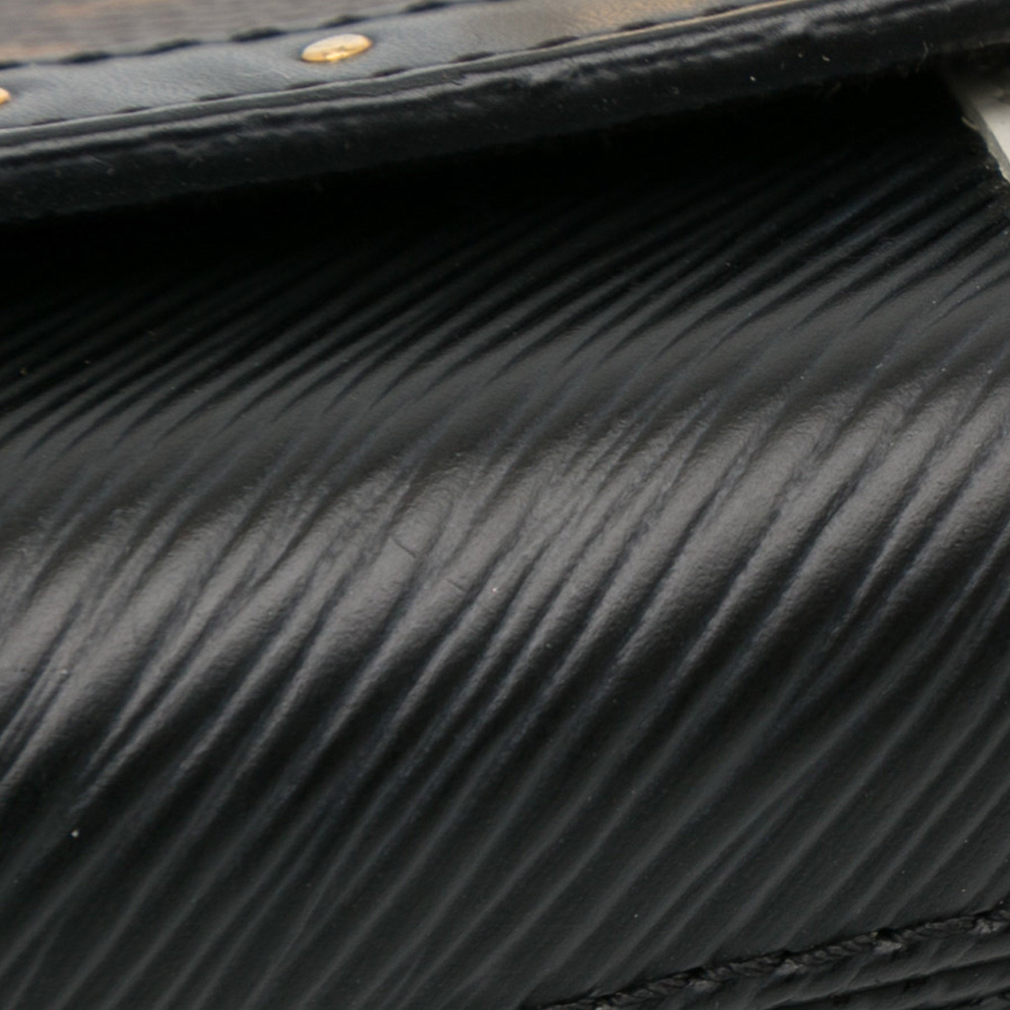 Louis Vuitton | Pre-Owned Monogram Epi Trunk Twist MM | Brown