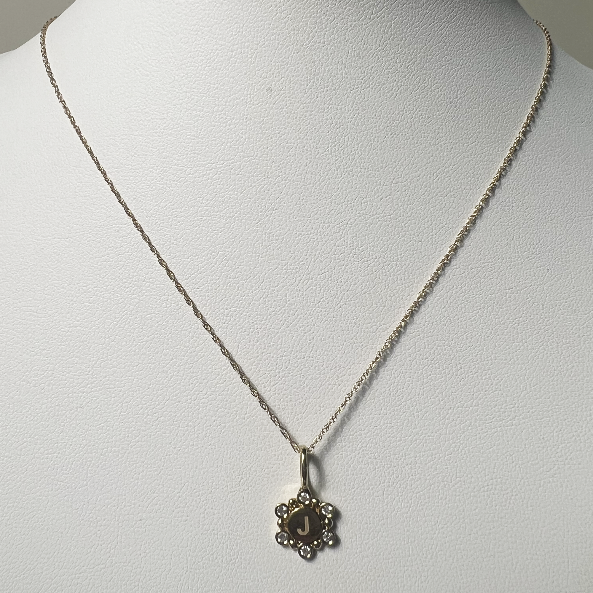 Sun Necklace | 10K Yellow Gold | 0.13 CTW (Approx) White Diamond