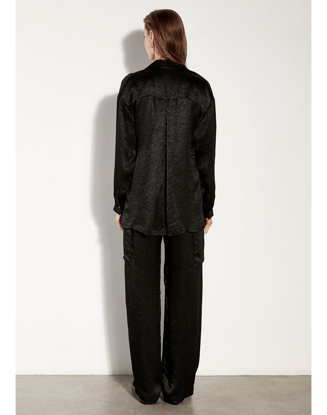 Textured Satin Cargo Pant | Black