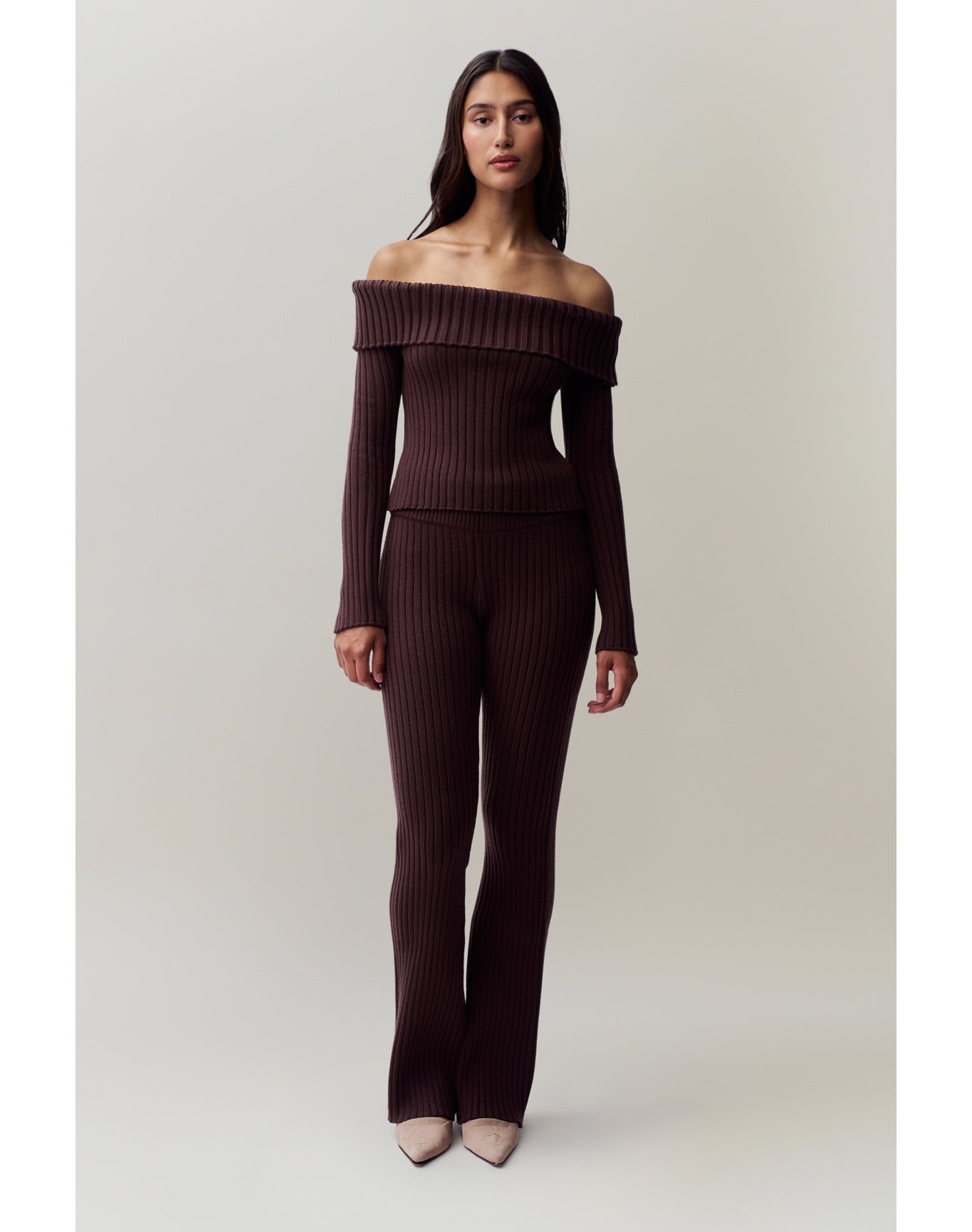 Thalia Off Shoulder Sweater | Chocolate