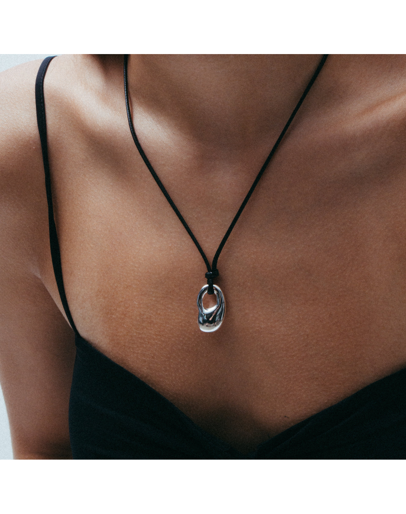 The Isa Cord Pendant Necklace New | Leather Cord