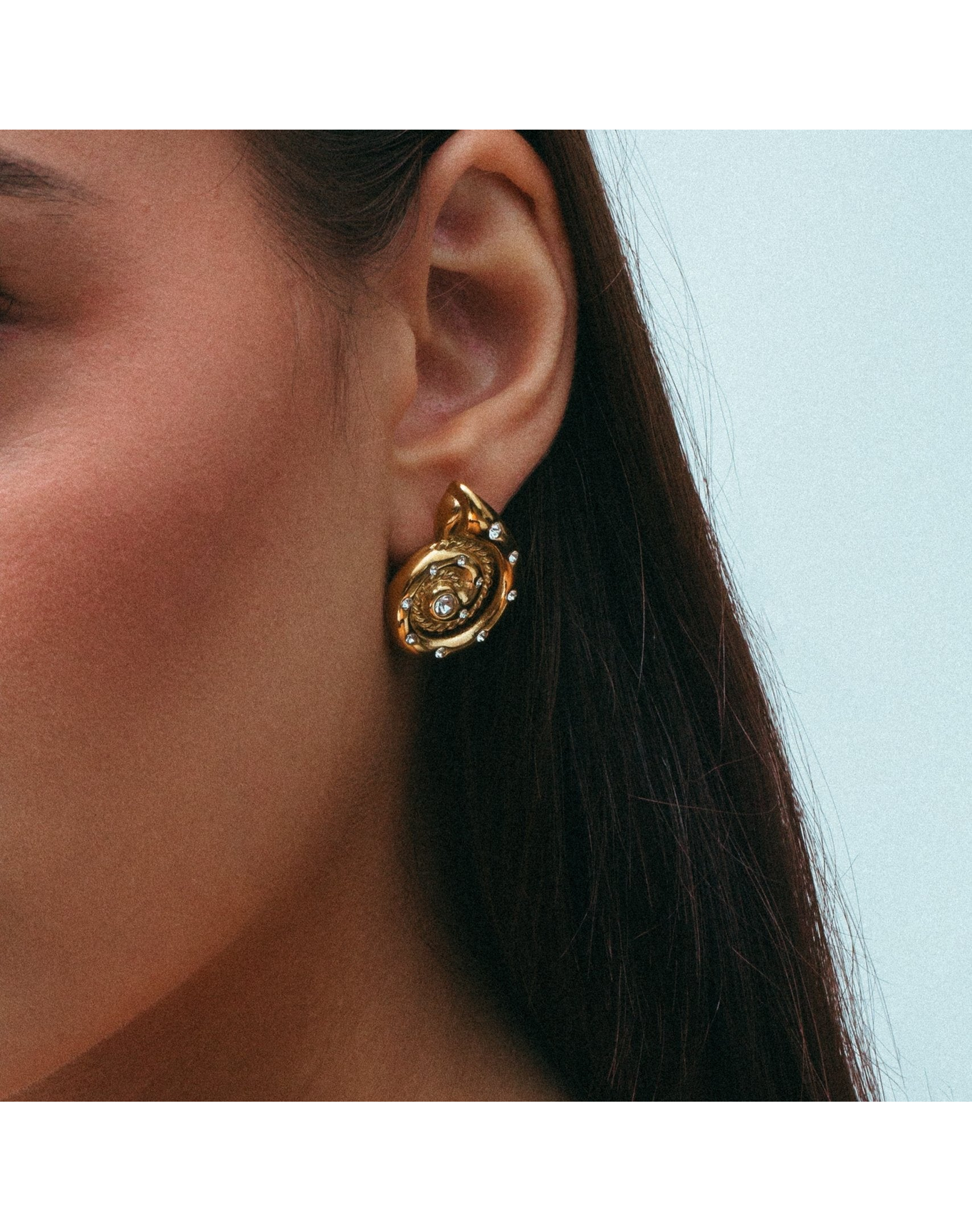 The Pave Heirloom Seashell Stud Earrings | Gold Vermeil