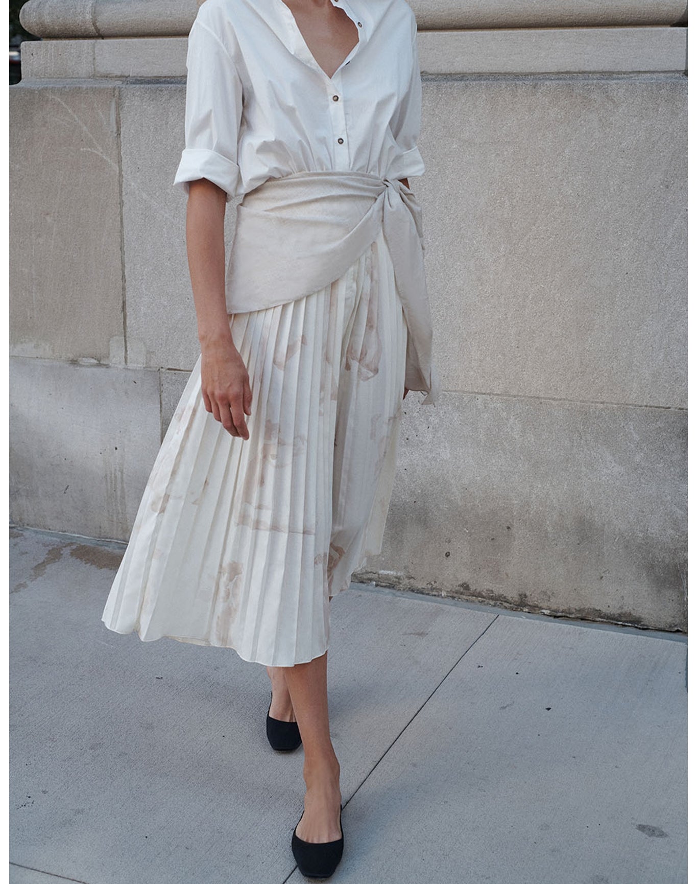 The Pleated Shirt Dress with Painted Figures | Cream / Sepia