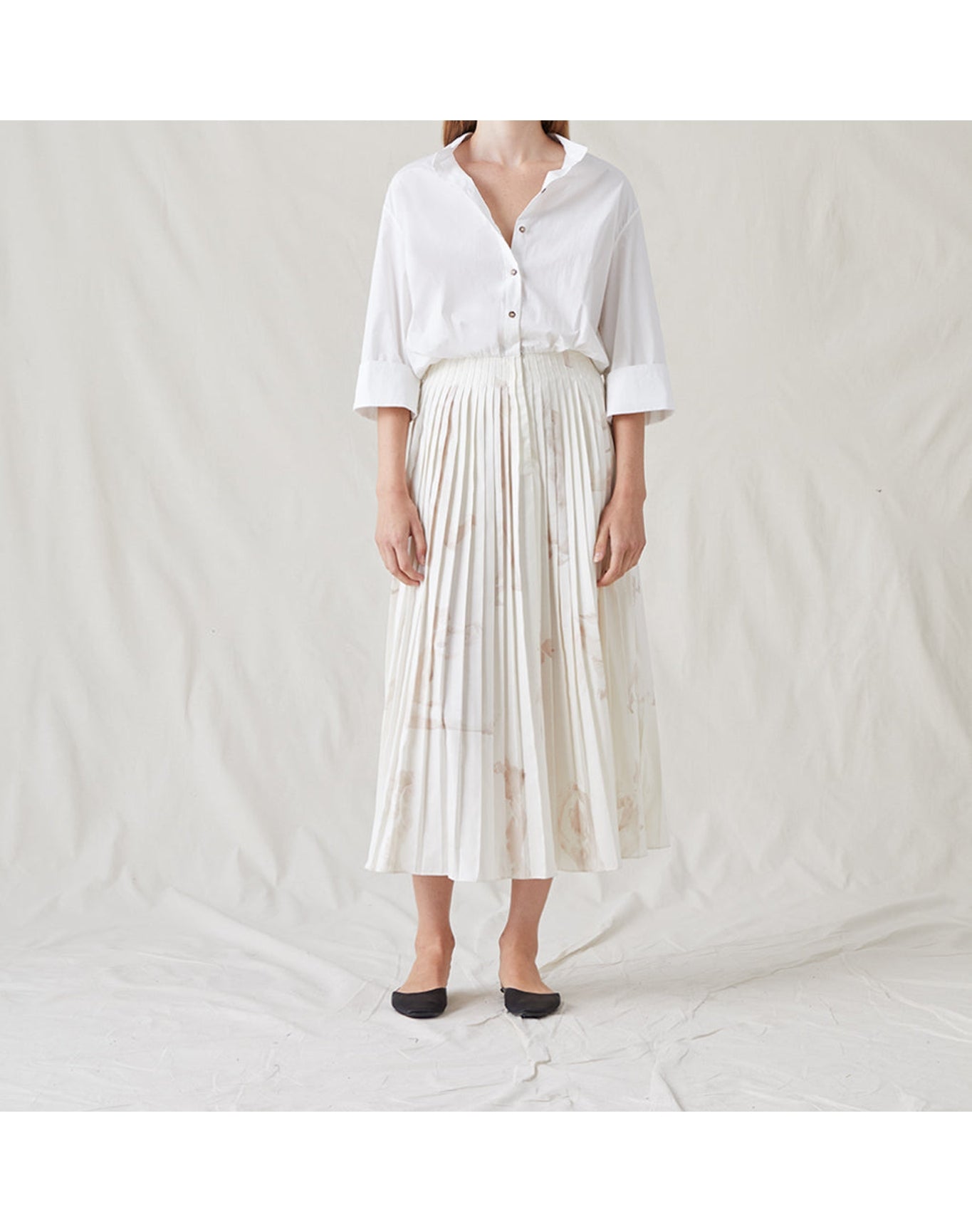 The Pleated Shirt Dress with Painted Figures | Cream / Sepia