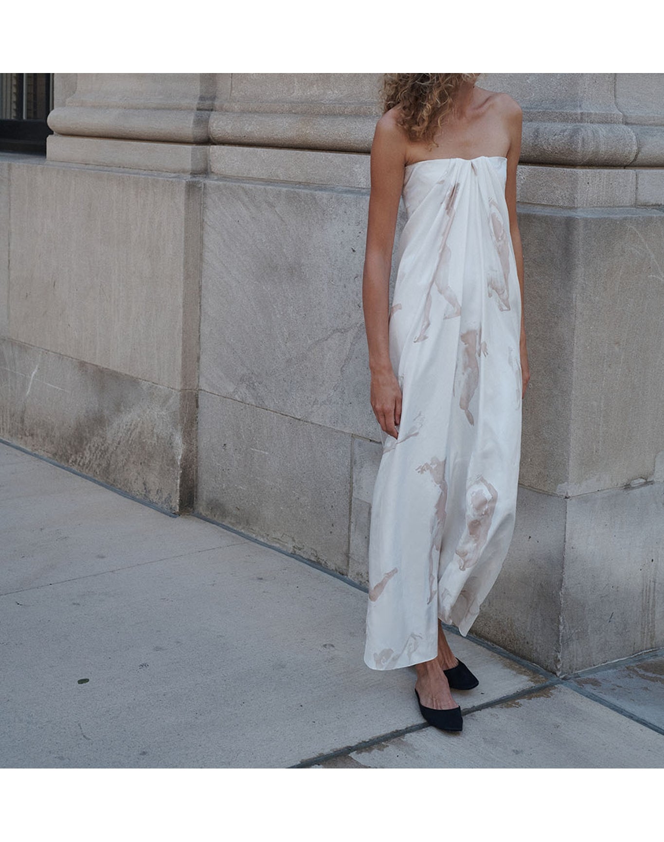 The Strapless Dress With Painted Figures | Cream/Sepia