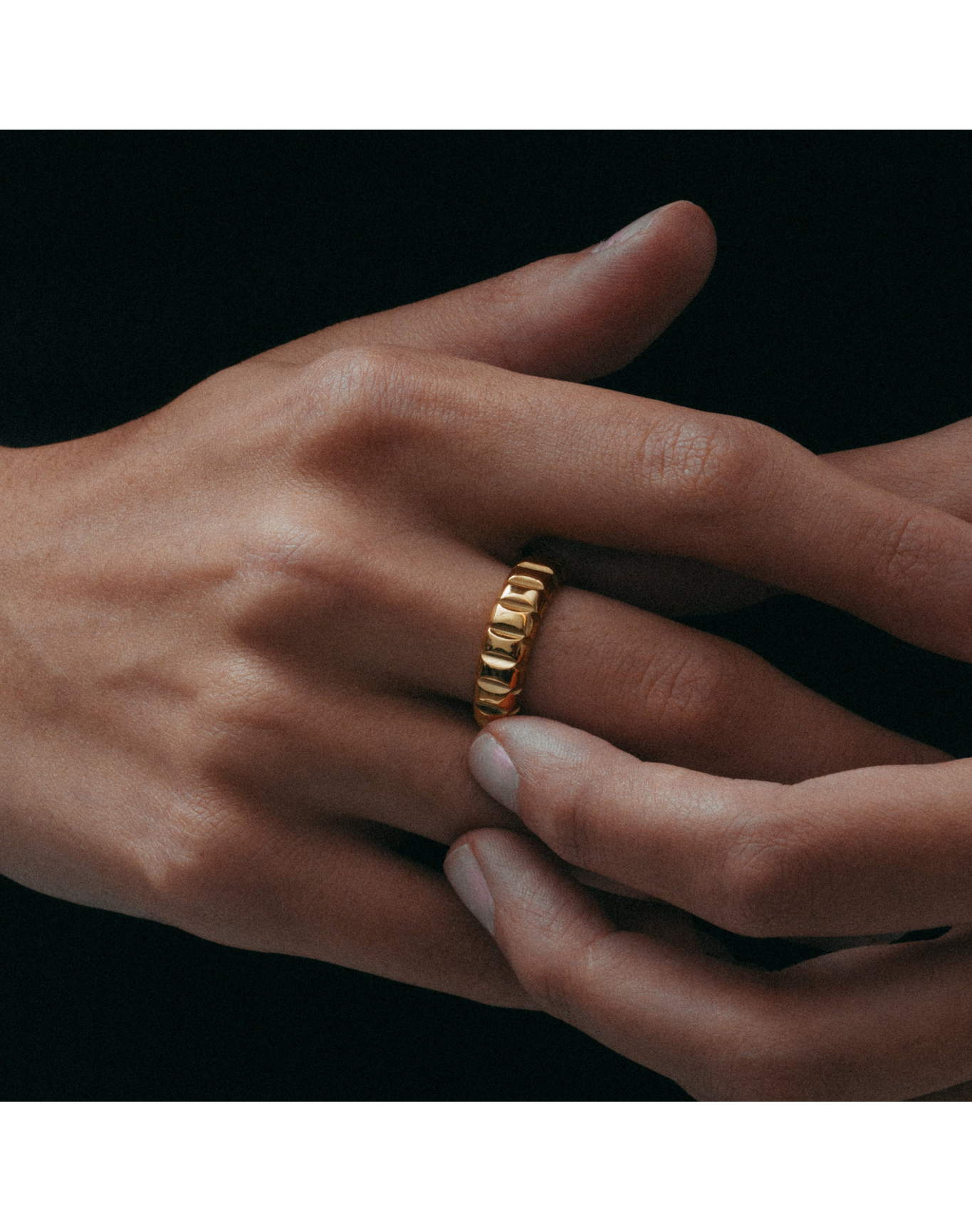 Size 6 - 8 | The Textured Band Ring | Gold Vermeil