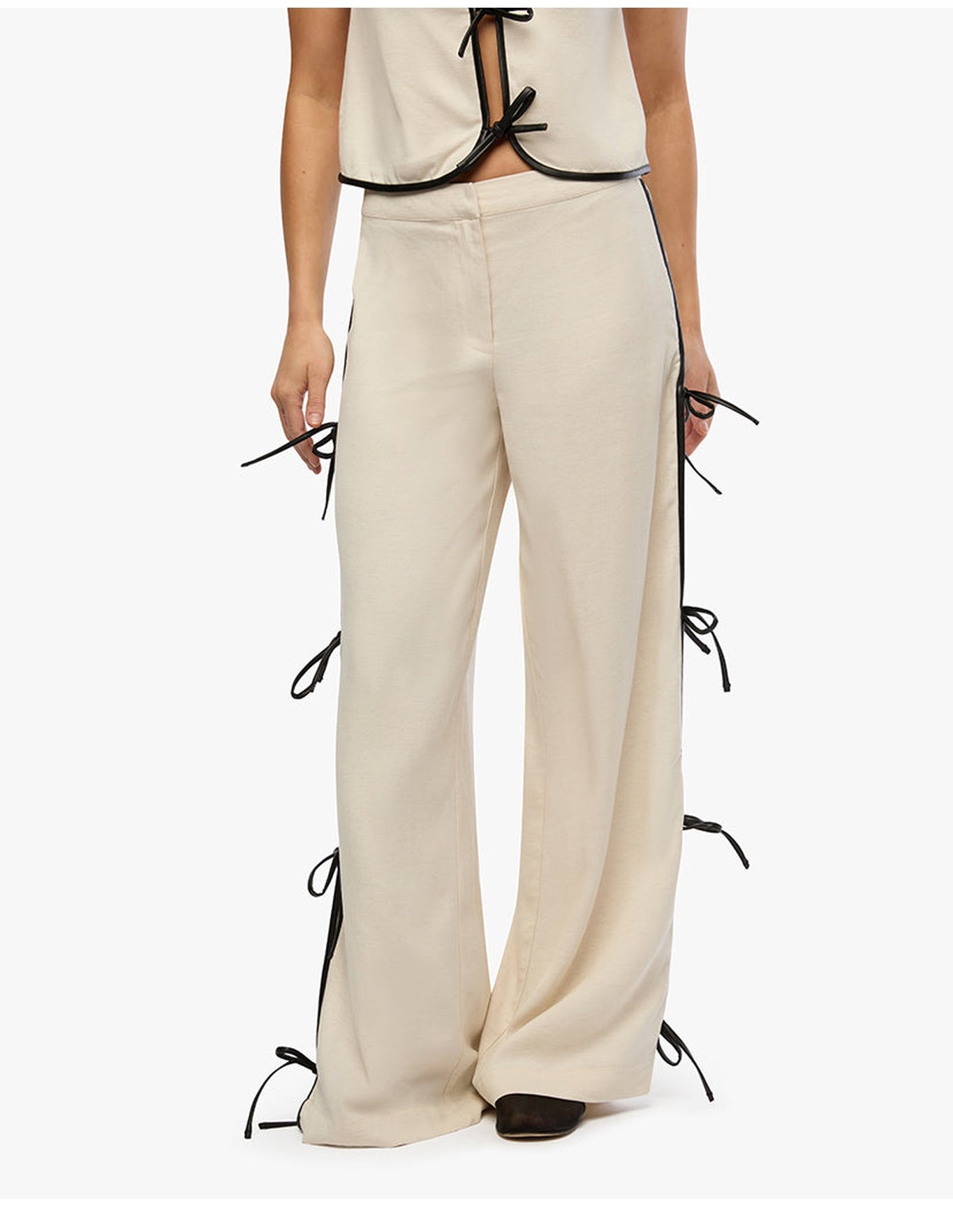 Tie Slit Pant | Ivory x Black