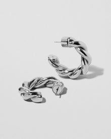 Twisted Lilly Huggies | Silver