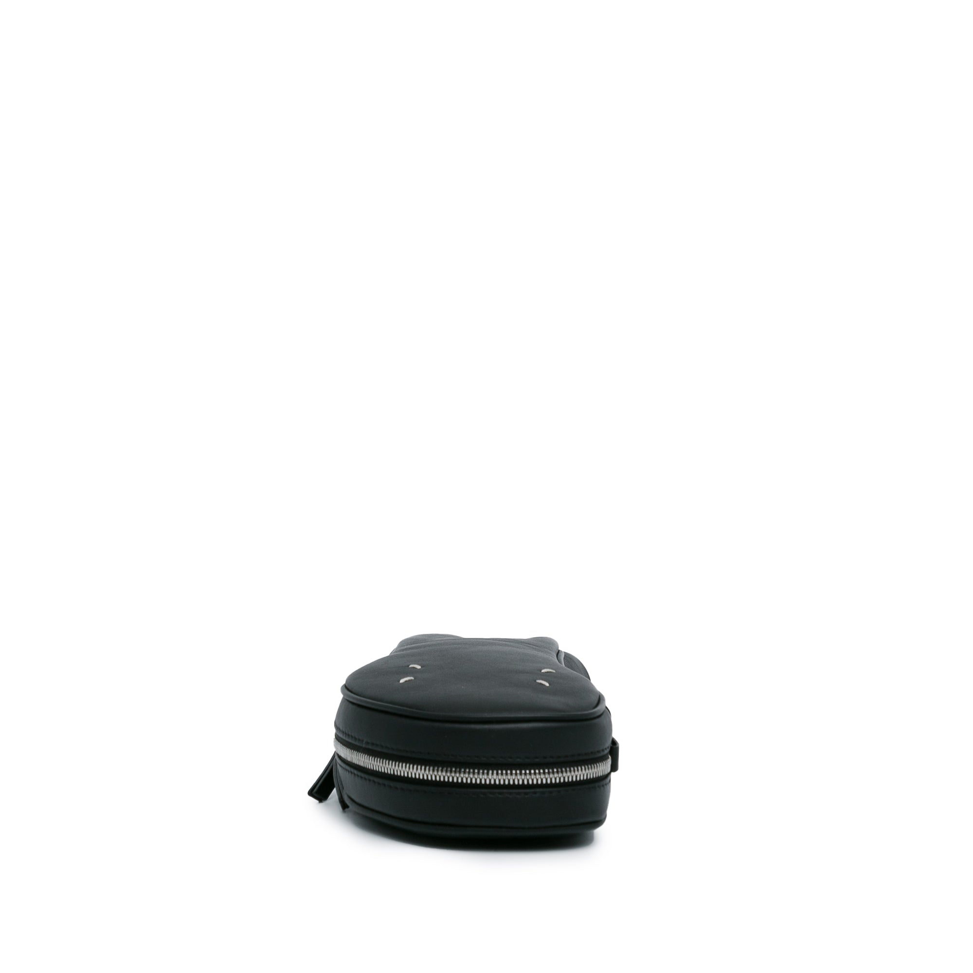 Maison Margiela | Pre-Owned Leather Tabi Crossbody | Black