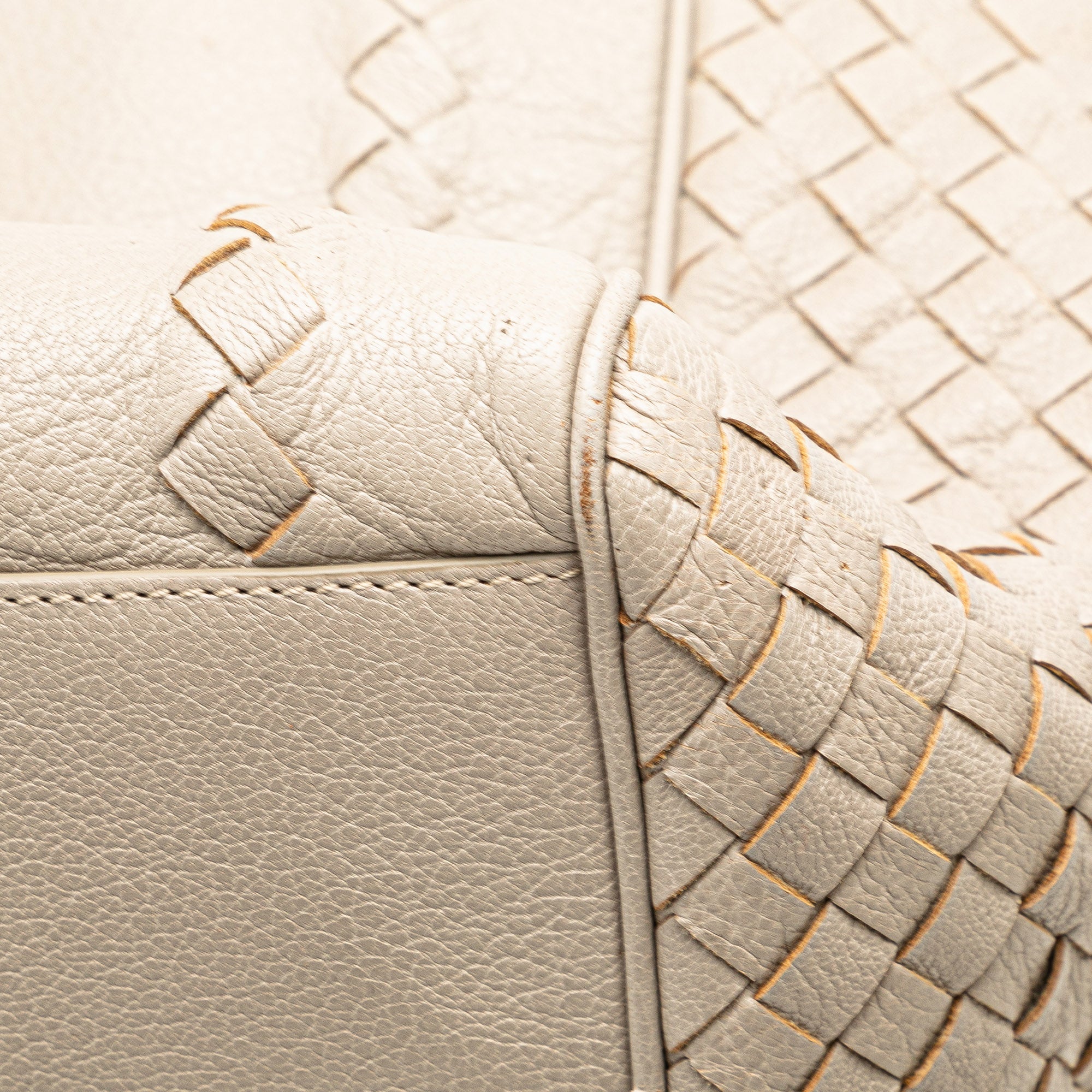 Bottega Veneta | Pre-Owned Nappa Intrecciato Handbag | Brown/Light Beige