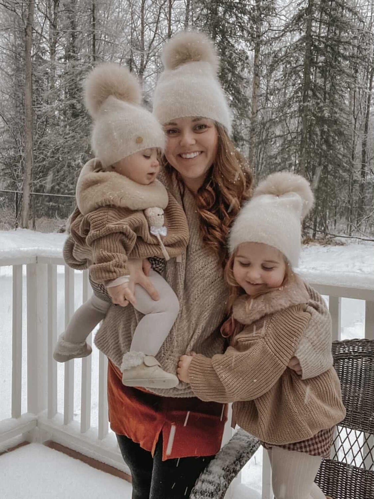 Unisex | Vanya Beige Cashmere Kids' Fox Fur Beanie Hat | Oatmeal