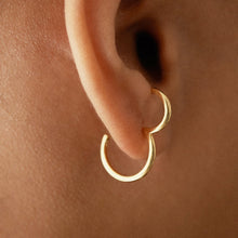 The Half Eight Ear Suspender | 18K Yellow Gold-Plated