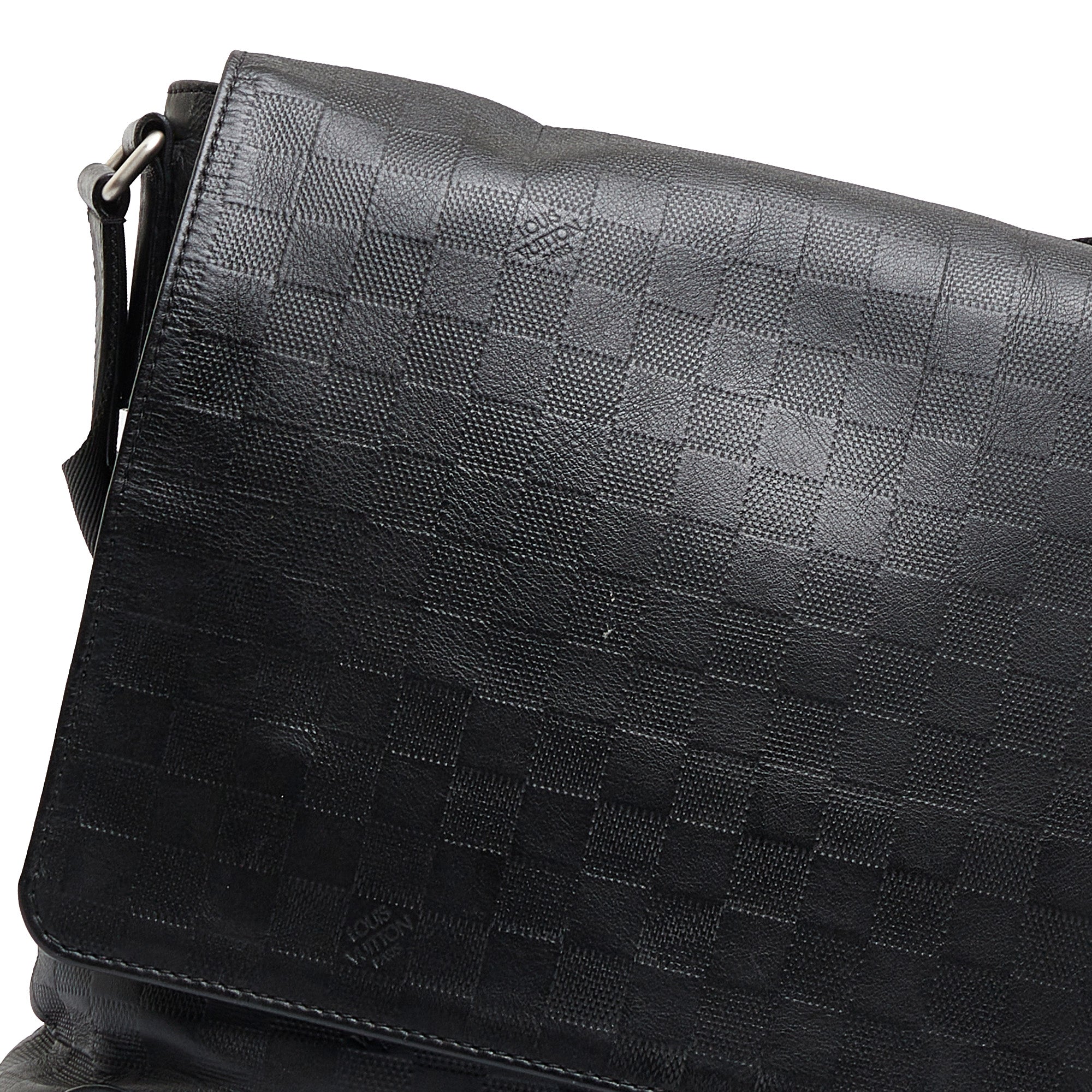 Louis Vuitton Pre-Owned Damier Infini District MM | Women | Black