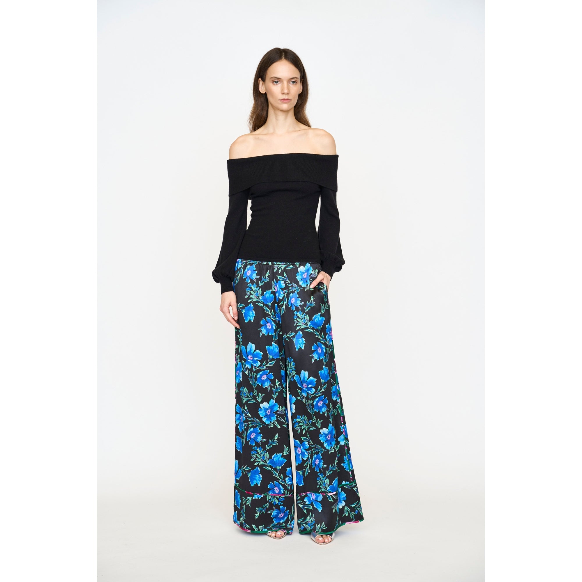 Valen Pant | Sapphire Poinsettia