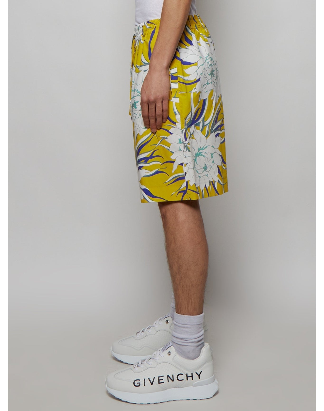 Valentino | Men | Peony Print Bermuda Short | Yellow Purple x White