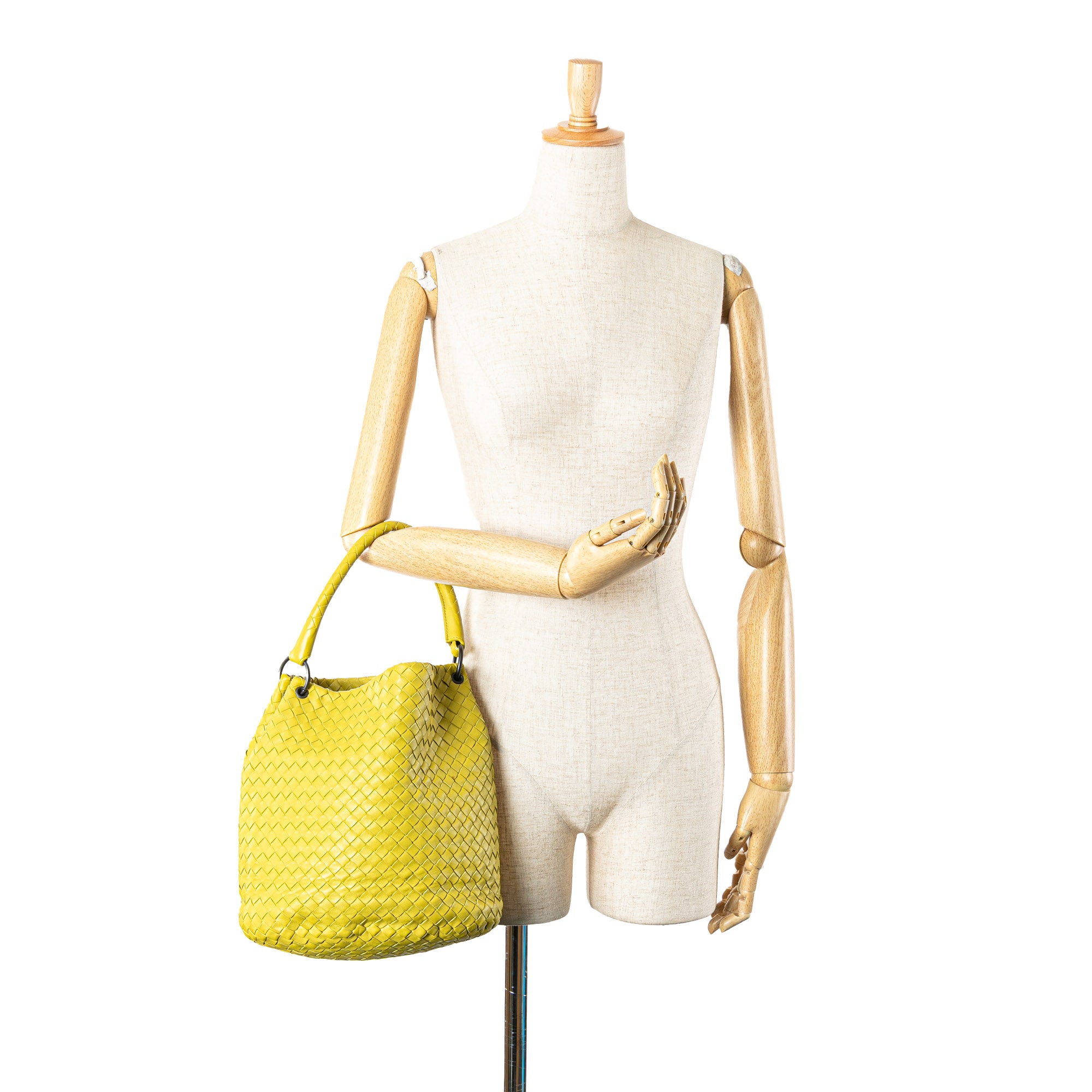 Bottega Veneta | Pre-Owned Nappa Intrecciato Bucket Bag | Yellow