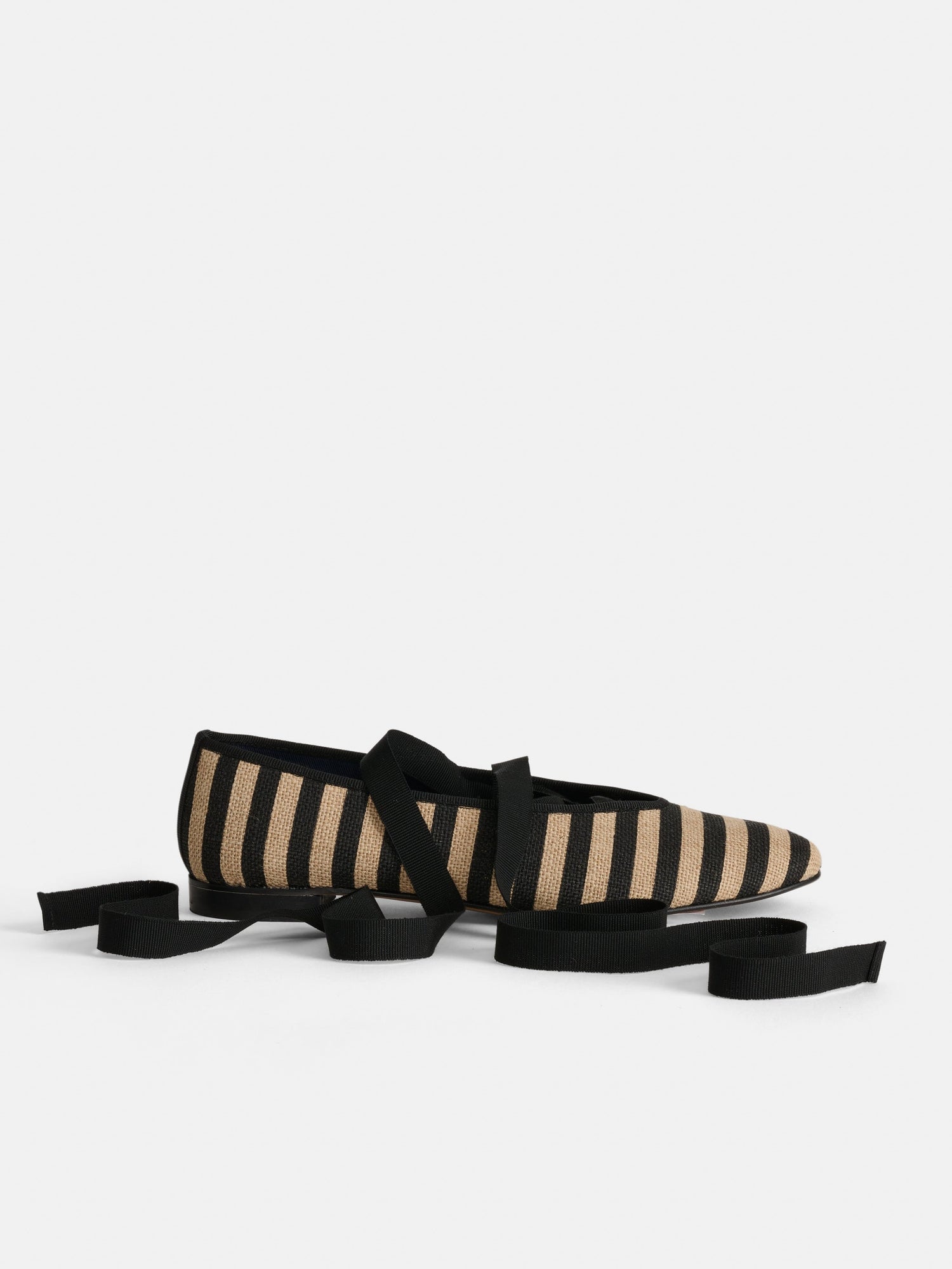 Women | Juliet Italian Flat | Striped Washed Canvas Black x Natural