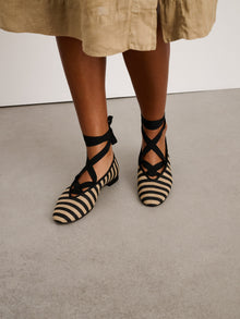 Women | Juliet Italian Flat | Striped Washed Canvas Black x Natural