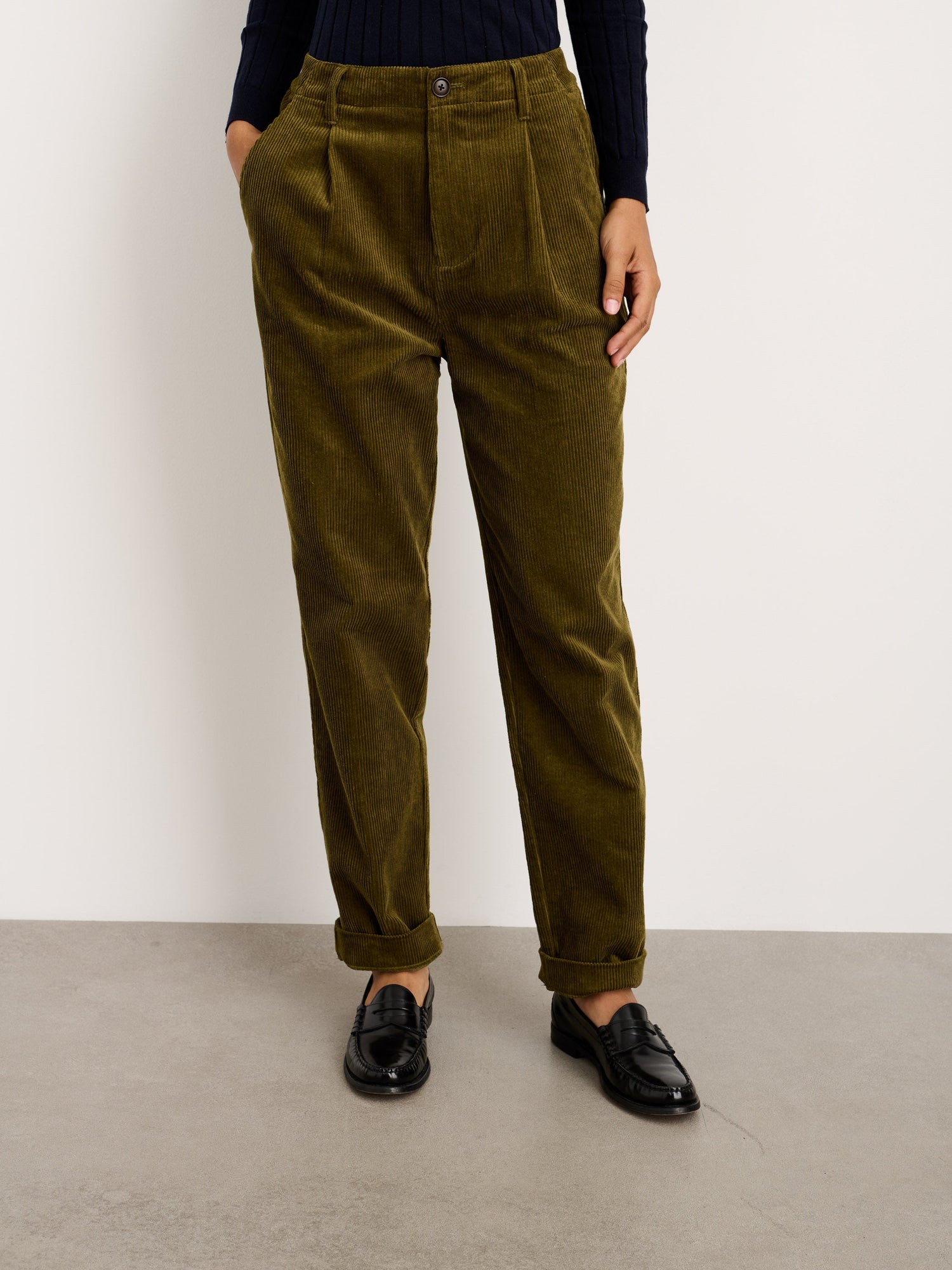 Women | Boy Pant | Corduroy Dark Olive