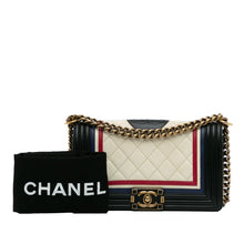 Chanel | Pre-Owned Crest-Embellished Medium Boy Bag | WhiteBlack