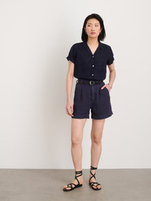 Women | OLD Maddie Camp Shirt | Linen Dark Navy