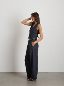Women | Madeline Pleat Trouser | Twill Washed Black