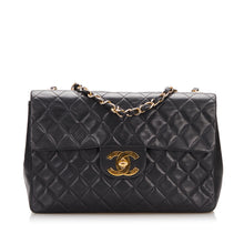 Chanel Pre-Owned Maxi XL Classic Lambskin Single Flap | Women | Black (V4)