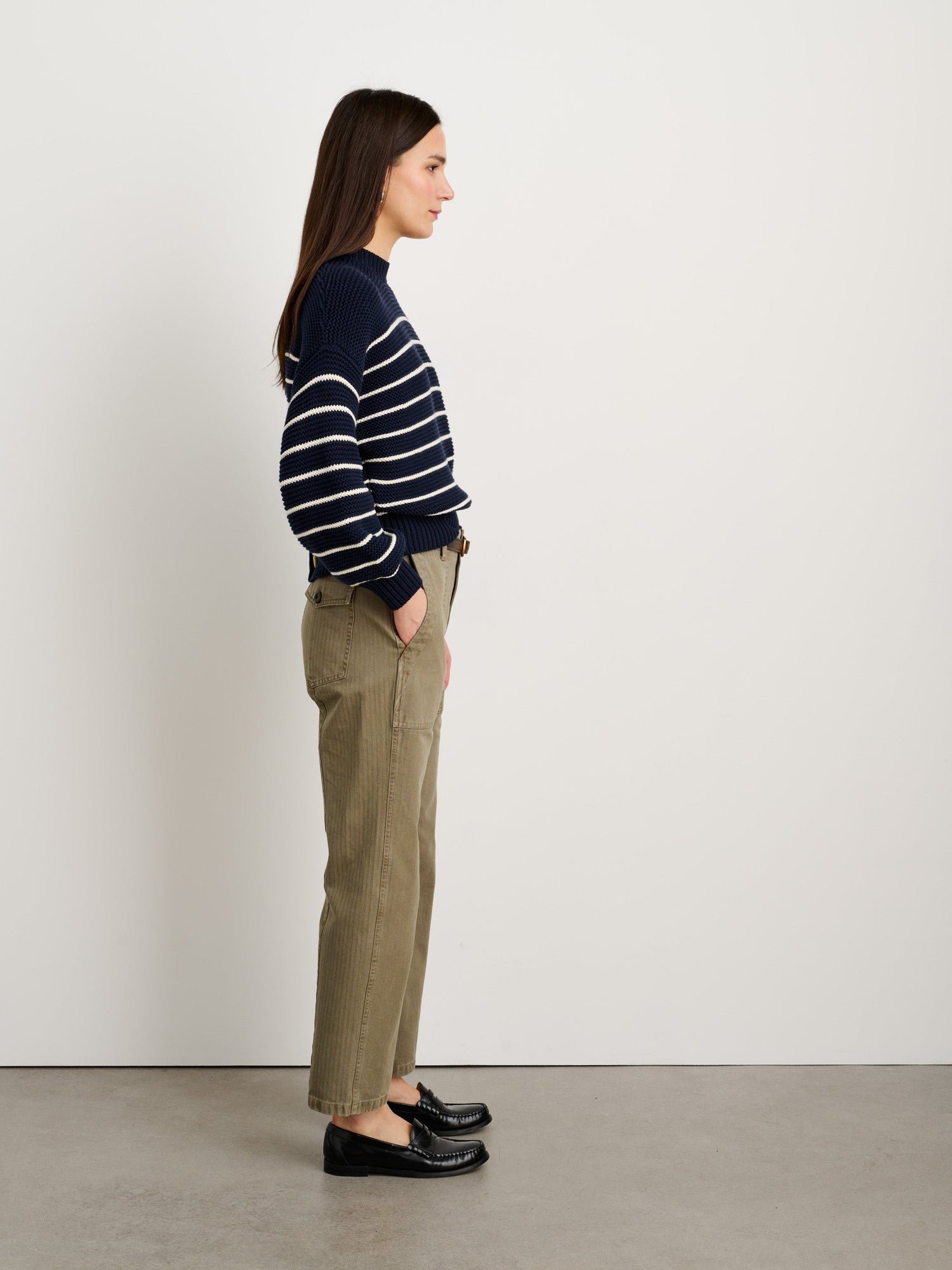 Women | Button-Back Crewneck Sweater | Stripe Dark Navy x Ivory