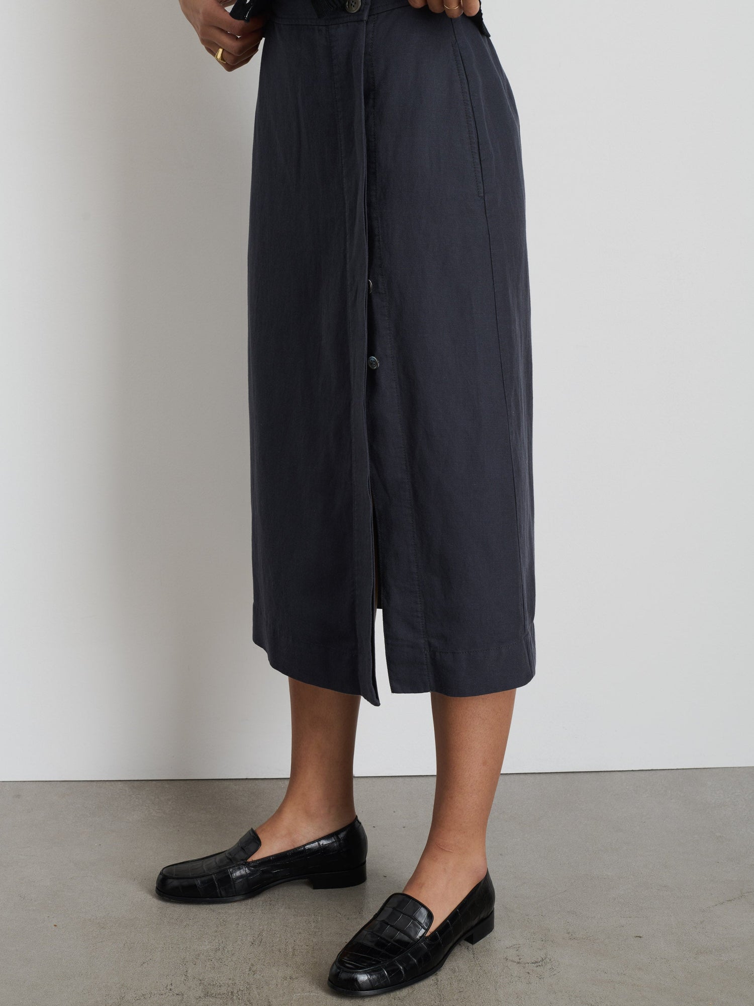 Women | Madeline Skirt | Twill Washed Black