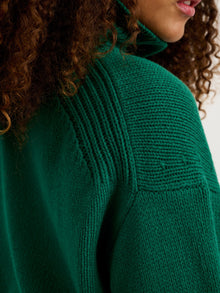 Women | Betty Turtleneck | Wool Evergreen