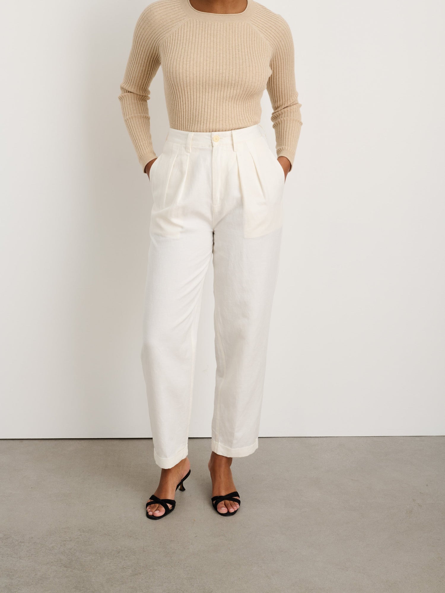 Women | Double Pleat Pant | Twill Ecru
