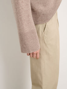 Women | Rowan V-Neck | Cashmere Biscotti