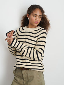 Women | Amalie Sweater | Stripe Ivory x Black