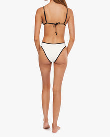 Classic Scoop Bottom | Off White/Black