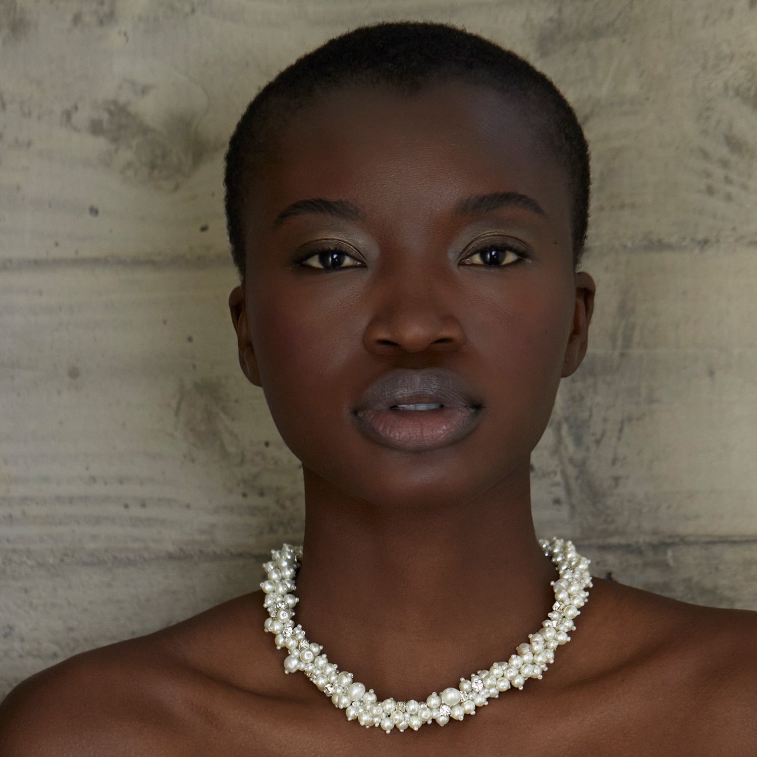 Isadora Pearl Collar | White Pearl | Rhodium Plated Brass