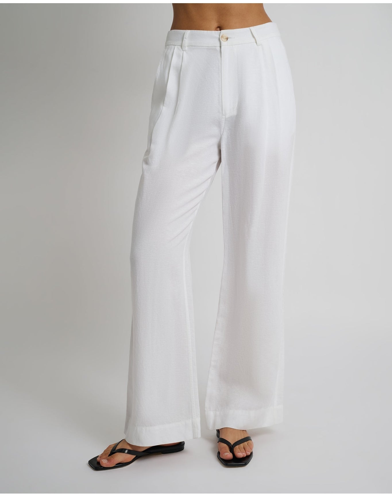 Women | Air Linen Pleated Trouser | White