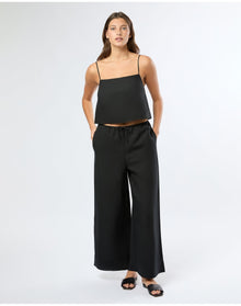 Women | Air Linen Square Neck Tank Top | Black VTAG V2