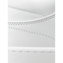 Women | Aventino in Triple White