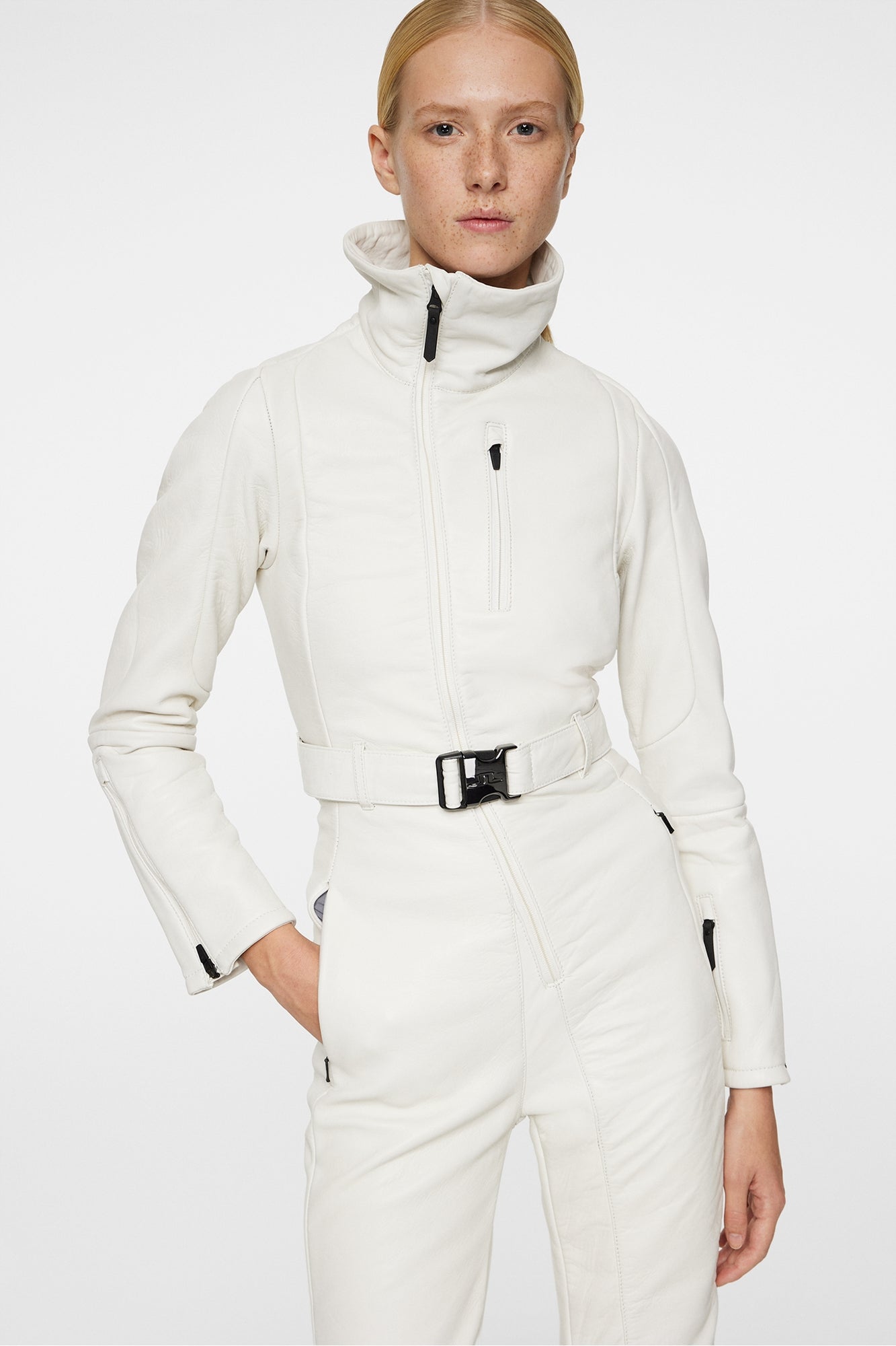 Women | Coyote One Piece Leather | White