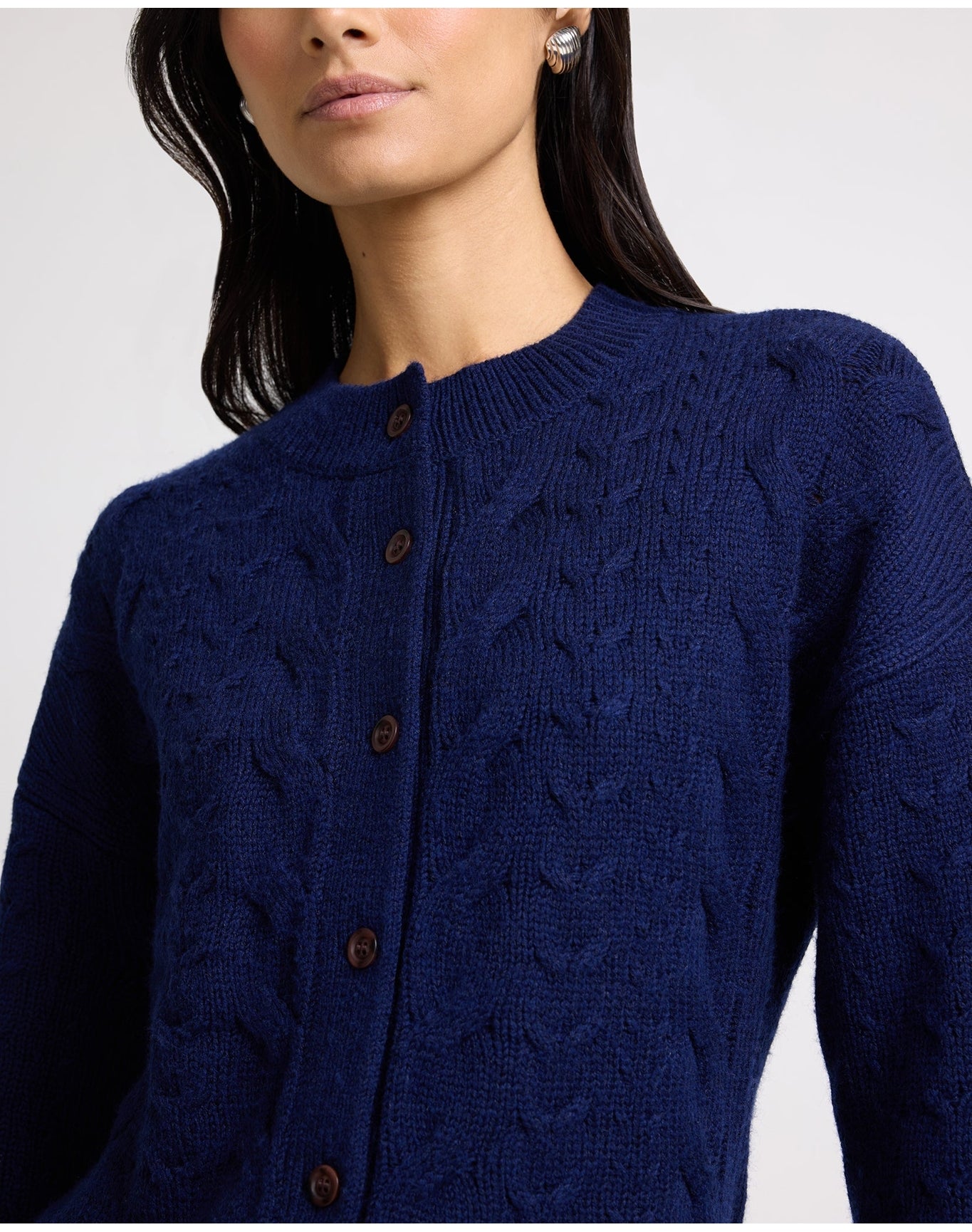 Women | Fitted Cable Knit Cardigan | Noir Navy